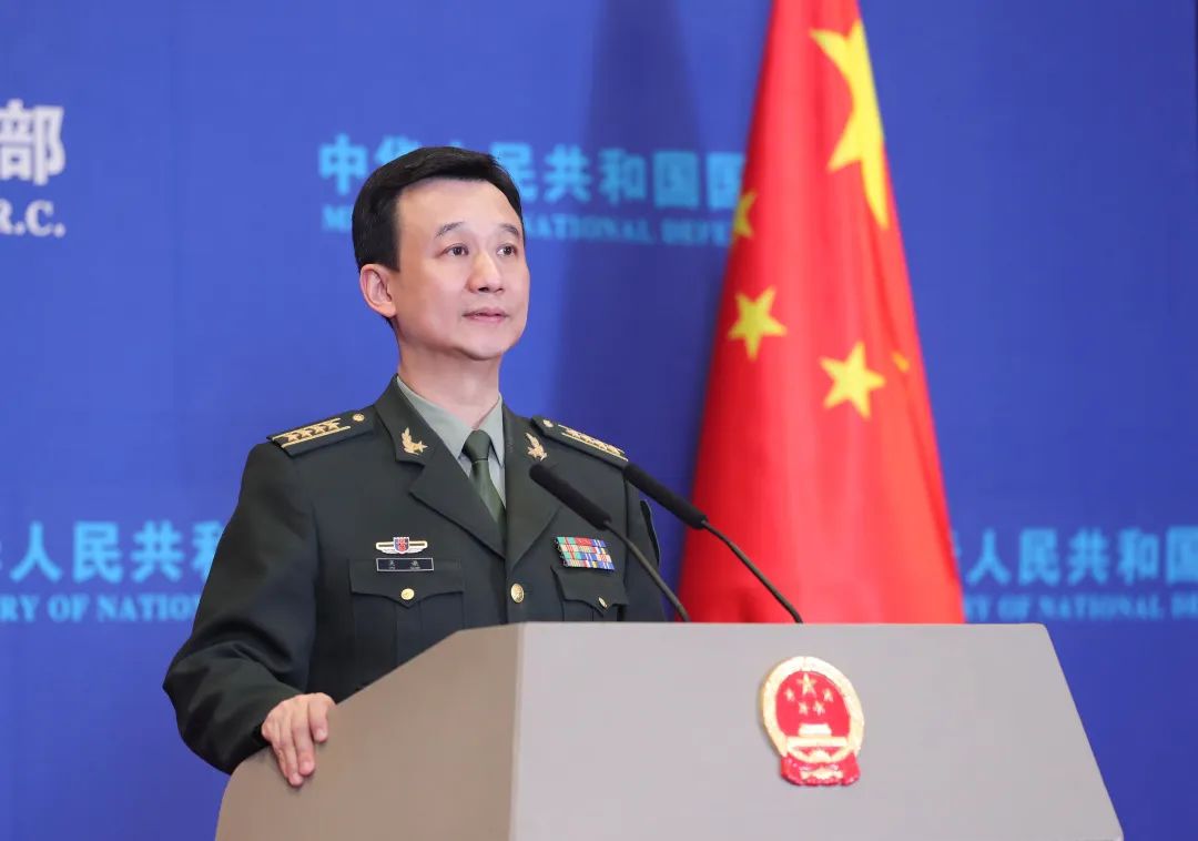 国防部回应菲勾结域外国家巡航南海,维护和平与稳定的坚定立场 国防部回应菲勾结域外国家巡航南海,维护和平与稳定的坚定立场